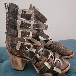 Freebird Textured Brown Heeled Sandals